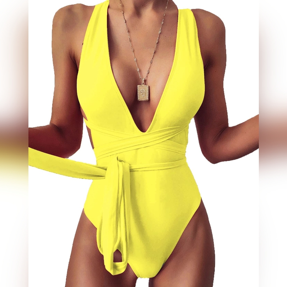 New Neon Yellow Plunge One Piece 498 Sexy Halter Swimsuit‎ Size M